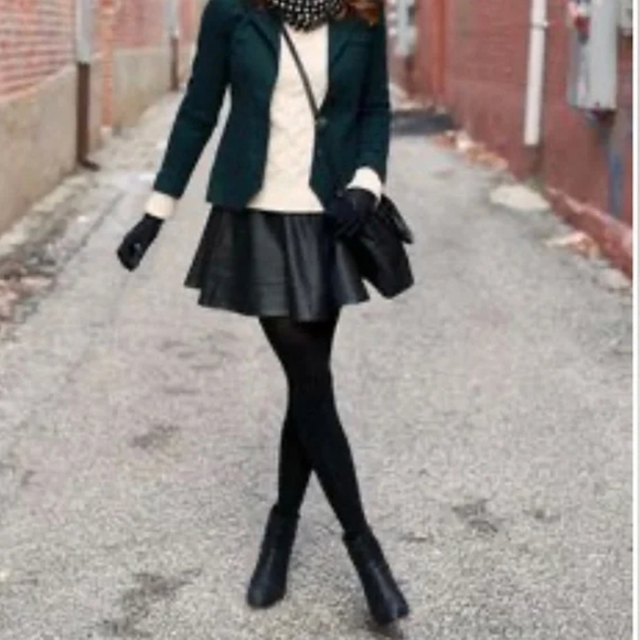 💕NWT BCBGeneration Fleece Lined Footless Tights💕Size M/L (2 Pairs) - Picture 3 of 6